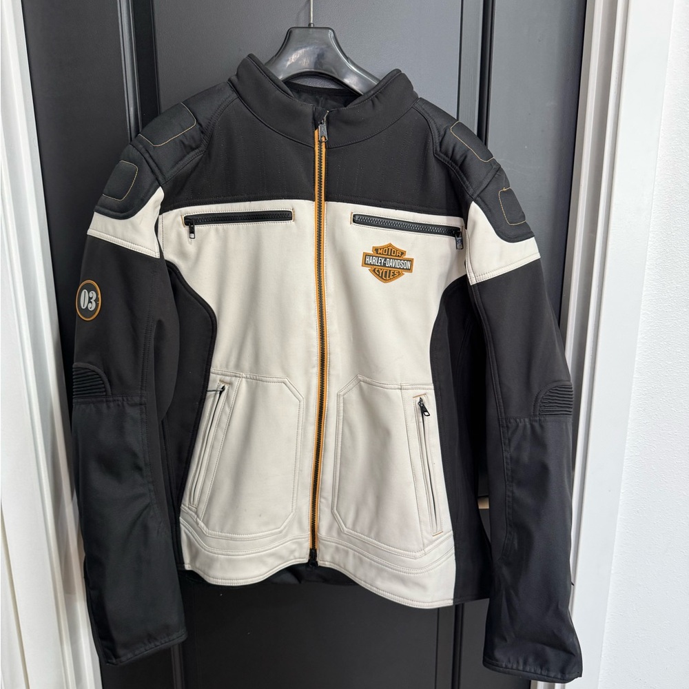 Men’s Harley-Davidson Two-Tone Riding Jacket - Picture 2 of 11